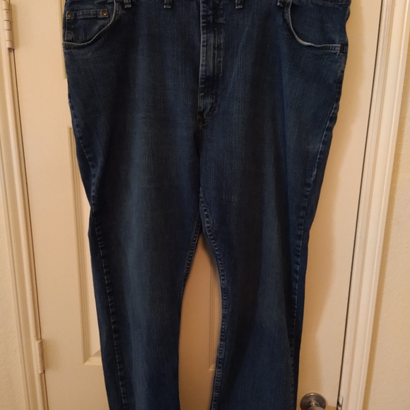 Wrangler Relaxed Fit Blue Medium Wash Denim Jeans Men's sz 46x30 - Picture 2 of 7